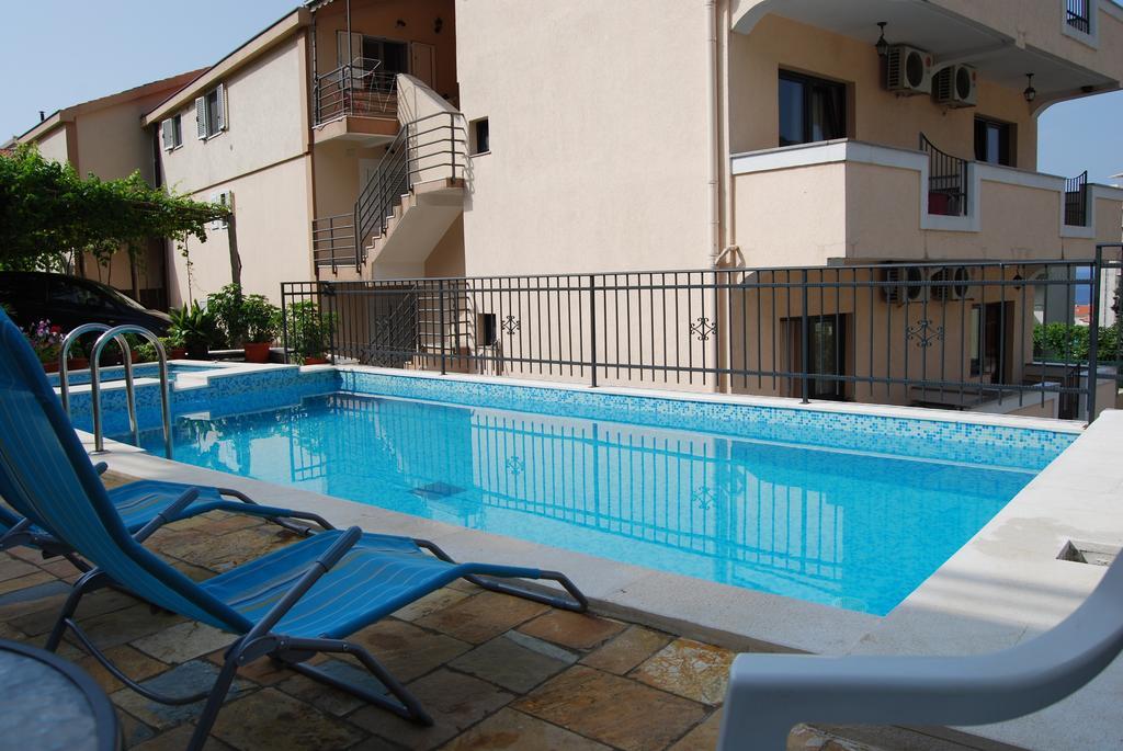 Apartments Srzentic Petrovac Exterior photo