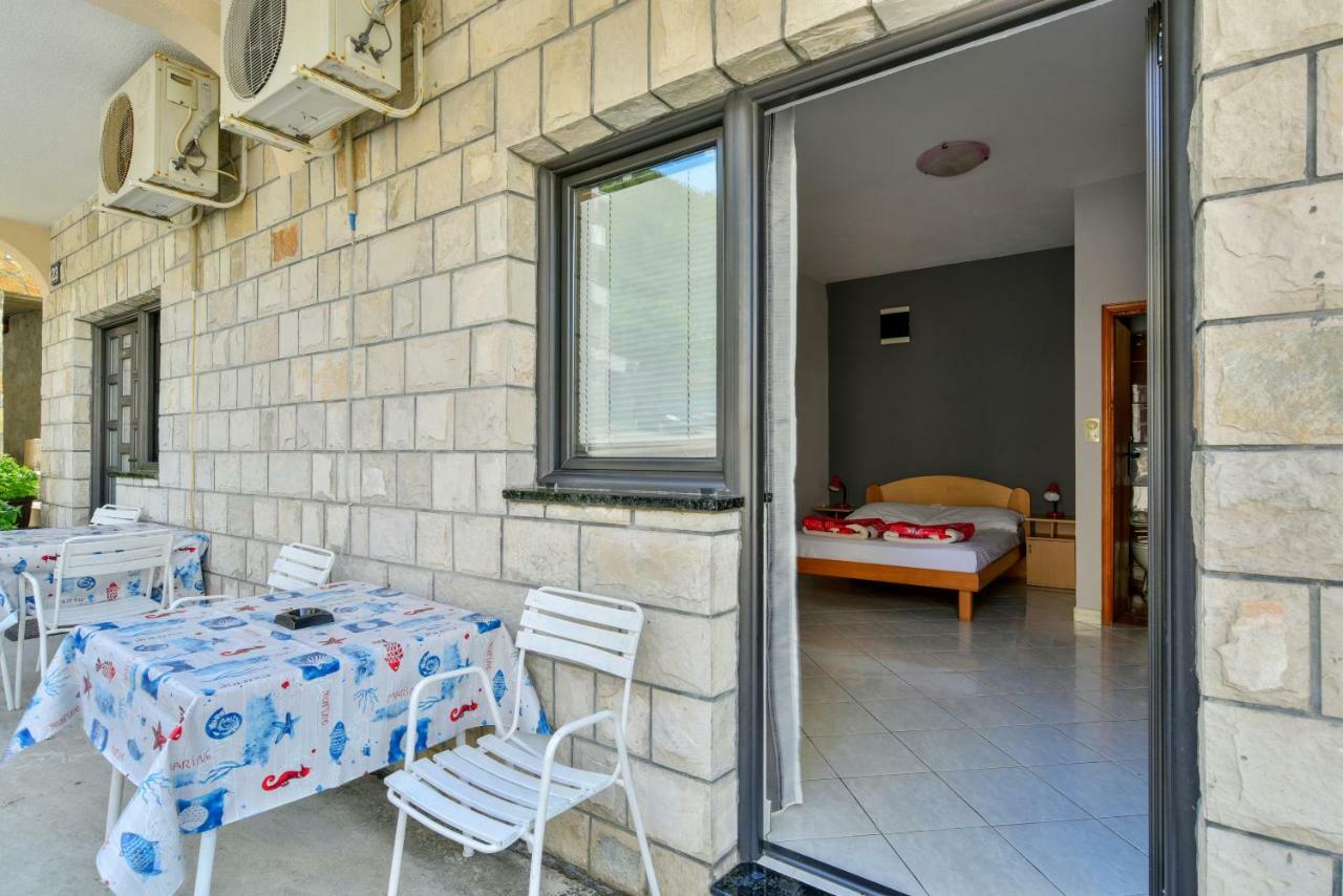 Apartments Srzentic Petrovac Exterior photo
