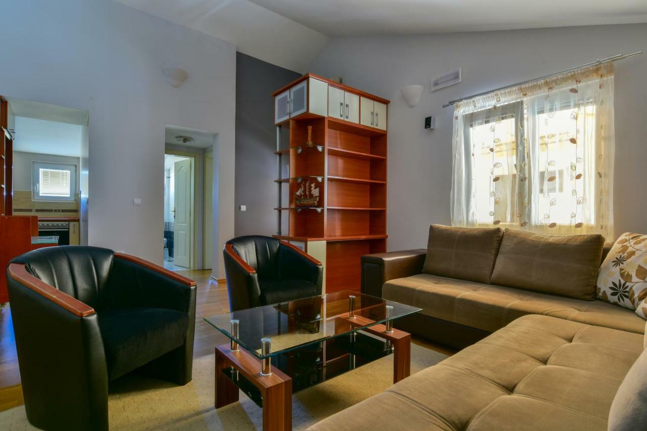 Apartments Srzentic Petrovac Exterior photo