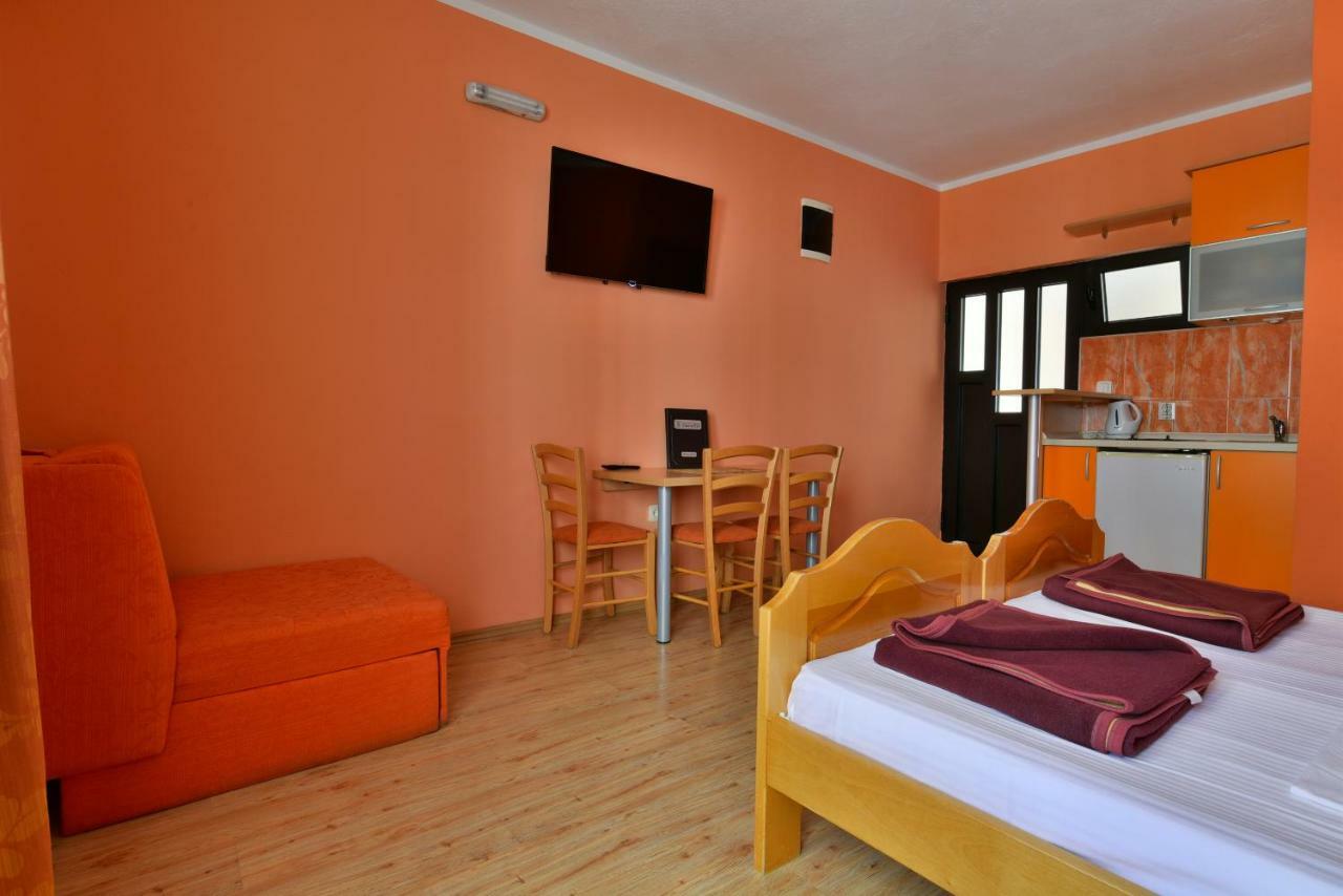 Apartments Srzentic Petrovac Exterior photo