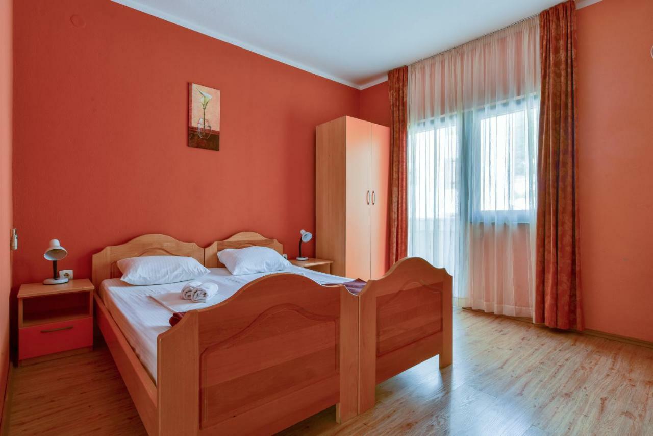 Apartments Srzentic Petrovac Exterior photo