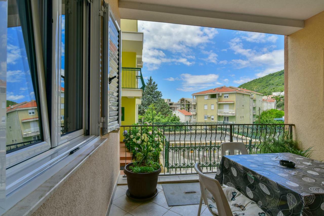 Apartments Srzentic Petrovac Exterior photo